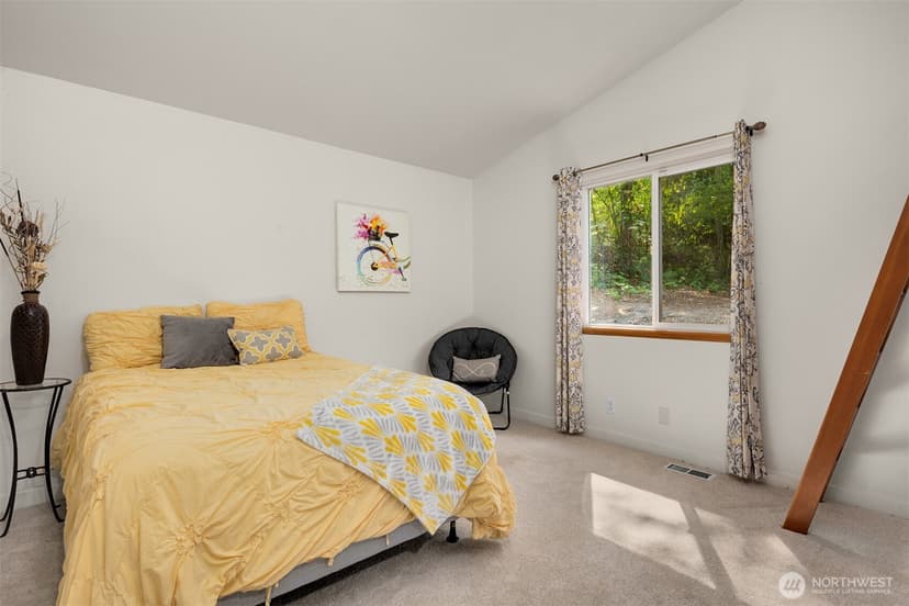 Property photo for 15721 81st Avenue NE, Kenmore photo 19