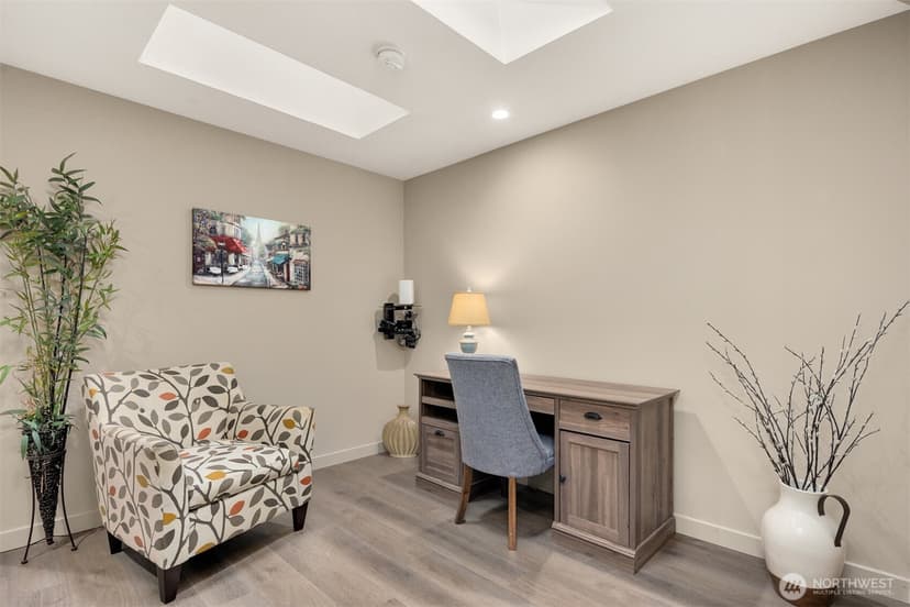 Property photo for 15721 81st Avenue NE, Kenmore photo 20
