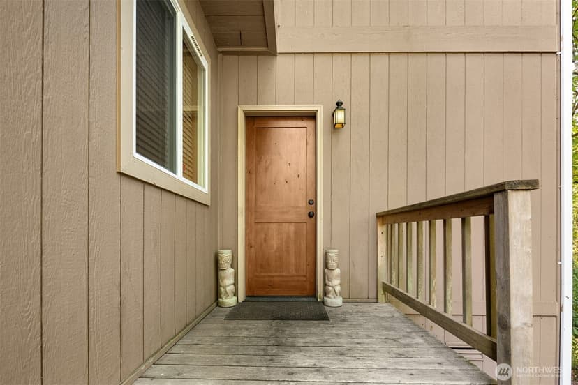 Property photo for 15721 81st Avenue NE, Kenmore photo 32