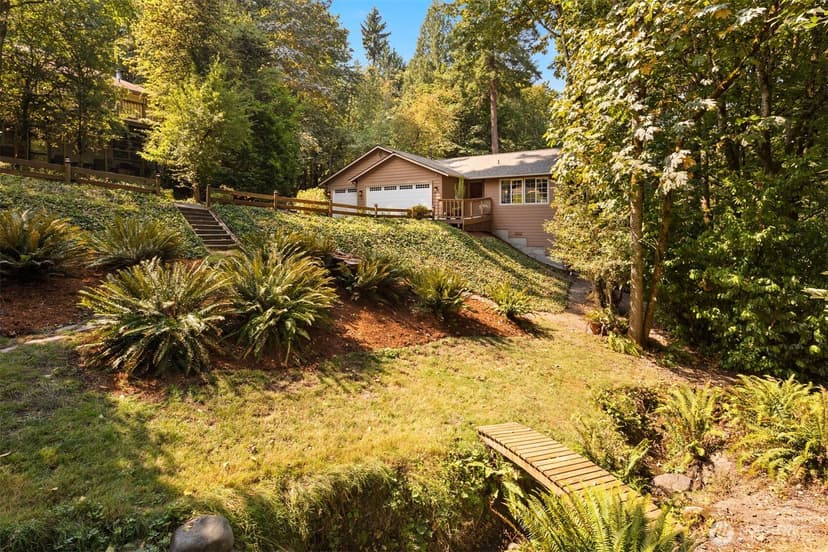 Property photo for 15721 81st Avenue NE, Kenmore photo 39