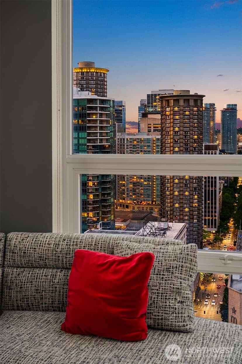 Property photo for 121 Stewart Street #2501, Seattle photo 17