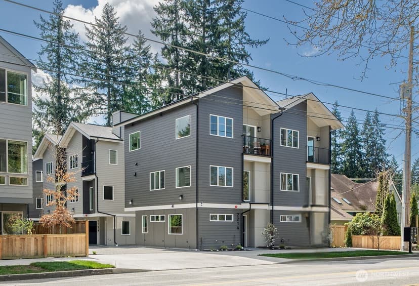 Property photo for 221 NE 185th Street #B, Shoreline