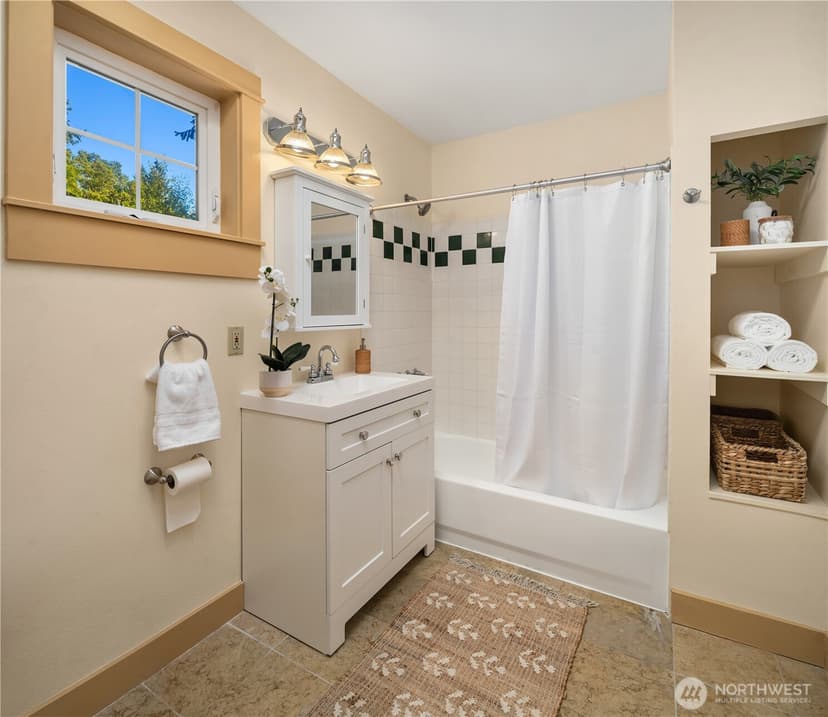 Property photo for 9190 NE Ruys Lane, Bainbridge Island photo 18
