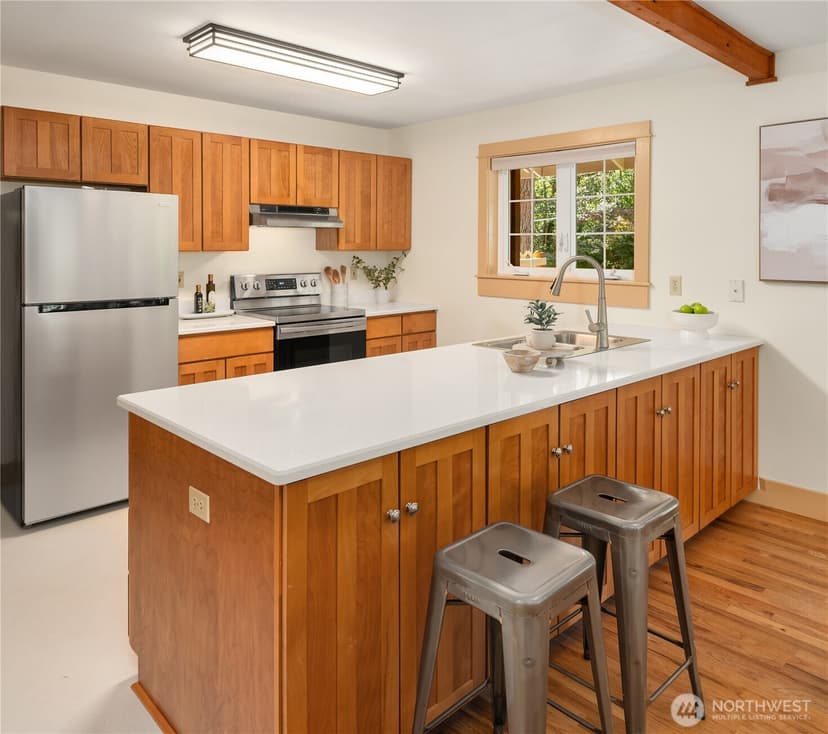 Property photo for 9190 NE Ruys Lane, Bainbridge Island photo 10
