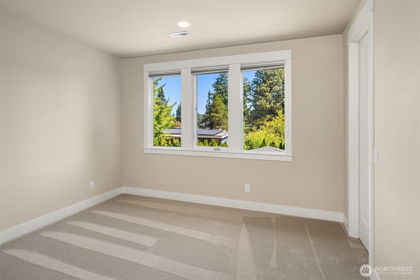 Property photo for 5624 117th Ave SE, Bellevue photo 28