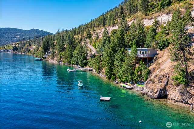Property photo for 9064 S Lakeshore Rd., Chelan