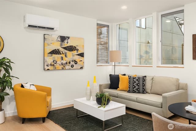 Property photo for 1455 22nd Avenue #A, Seattle photo 5