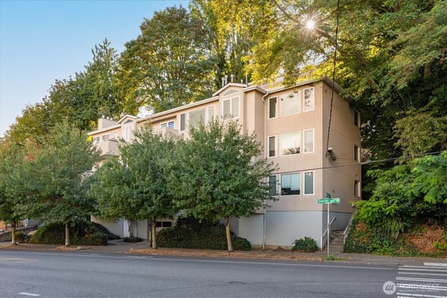 Property photo for 2167 Dexter Avenue N #301, Seattle