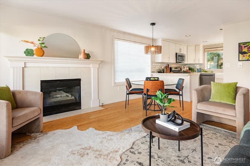 Property photo for 2167 Dexter Avenue N #301, Seattle photo 5