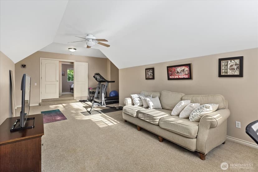 Property photo for 1620 Highland Terrace Court, Mukilteo photo 32