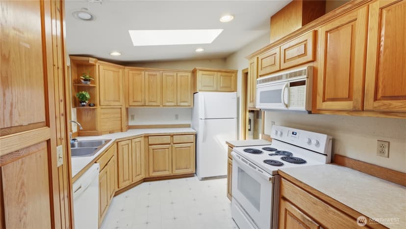 Property photo for 8232 184th Street SW, Edmonds photo 13