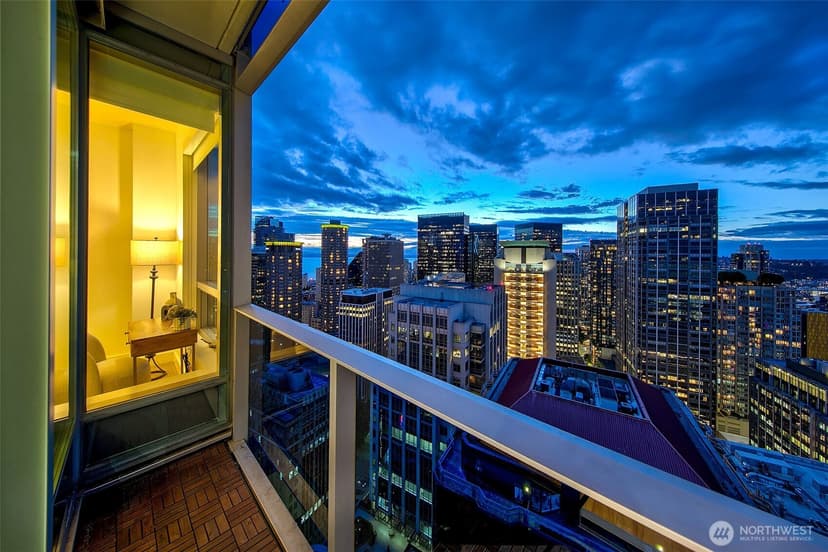Property photo for 737 Olive Way #3101, Seattle photo 6