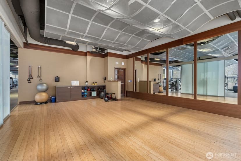 Property photo for 737 Olive Way #3101, Seattle photo 34