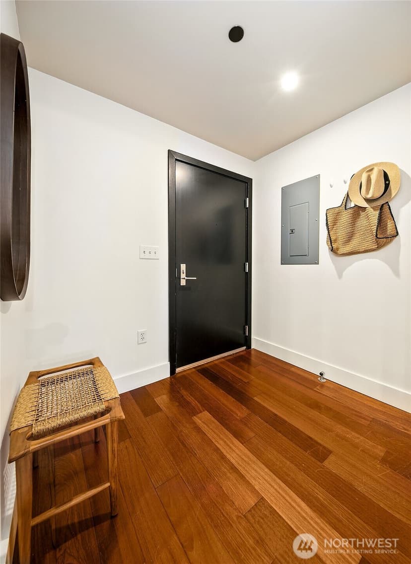 Property photo for 737 Olive Way #3101, Seattle photo 15