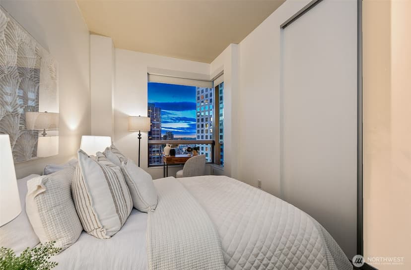 Property photo for 737 Olive Way #3101, Seattle photo 20