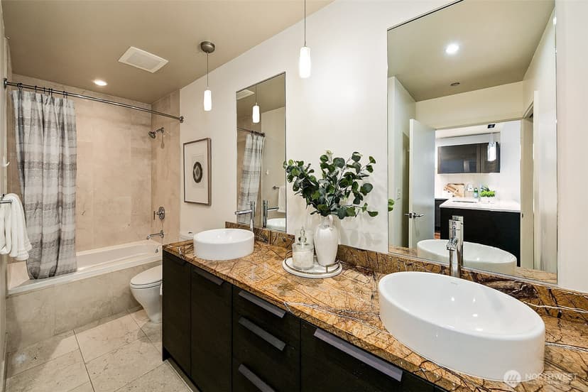 Property photo for 737 Olive Way #3101, Seattle photo 16