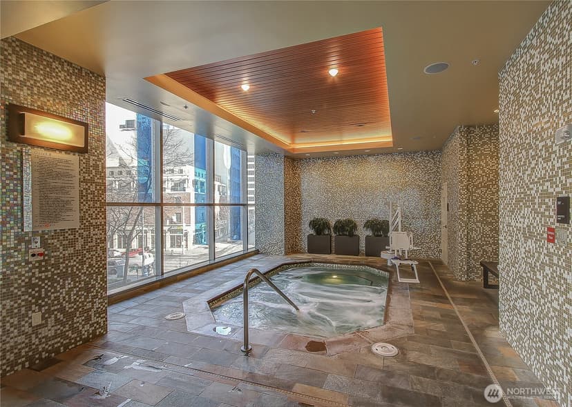 Property photo for 737 Olive Way #3101, Seattle photo 30