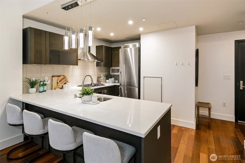 Property photo for 737 Olive Way #3101, Seattle photo 12
