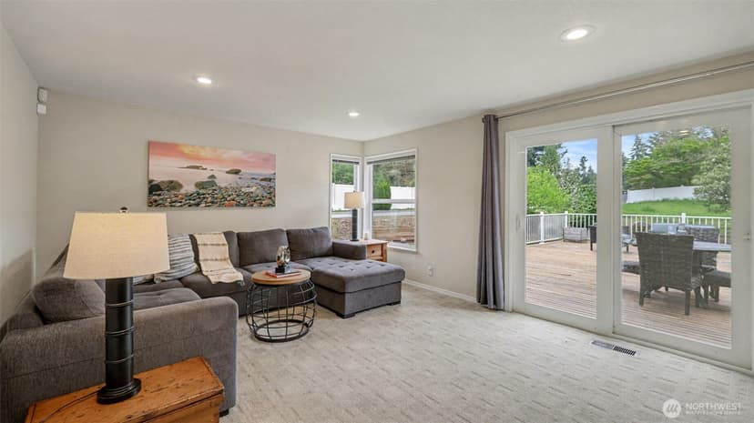 Property photo for 19832 156th Avenue NE, Woodinville photo 15