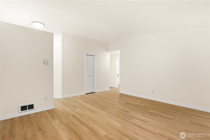 Property photo for 22607 SE 273rd Street, Maple Valley photo 5