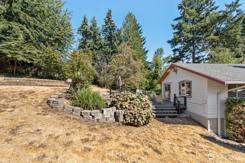 Property photo for 160 S 120th Street, Burien photo 32