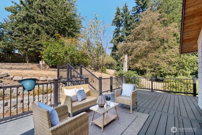 Property photo for 160 S 120th Street, Burien photo 29