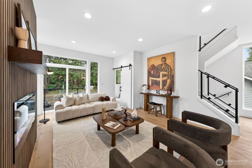 Property photo for 8512 15th Avenue NE, Seattle photo 10