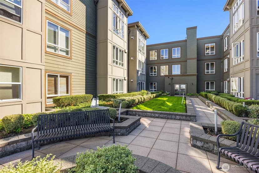 Property photo for 1880 25th Avenue NE #210, Issaquah photo 21