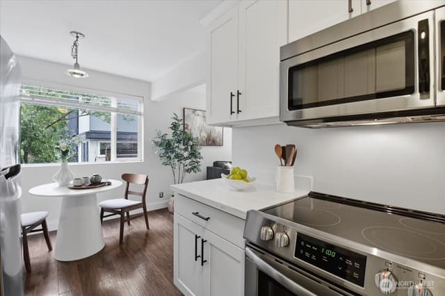 Property photo for 2552 14th Avenue W #203, Seattle