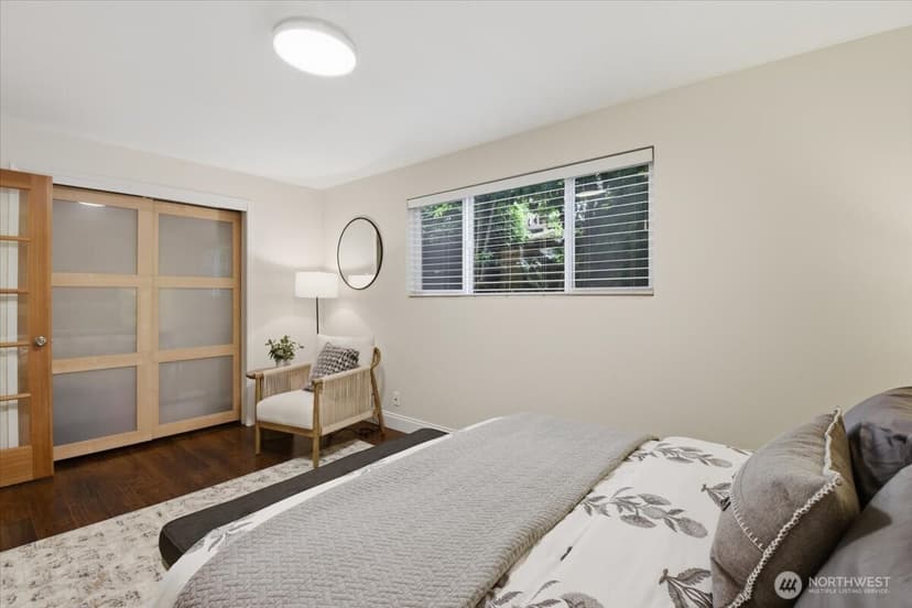Property photo for 2552 14th Avenue W #203, Seattle photo 12