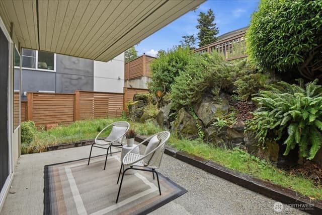 Property photo for 2552 14th Avenue W #203, Seattle photo 3