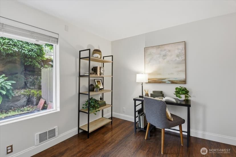 Property photo for 2552 14th Avenue W #203, Seattle photo 8