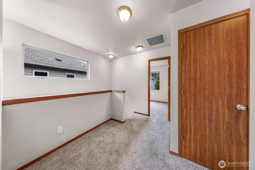 Property photo for 908 138th Place SW, Everett photo 15