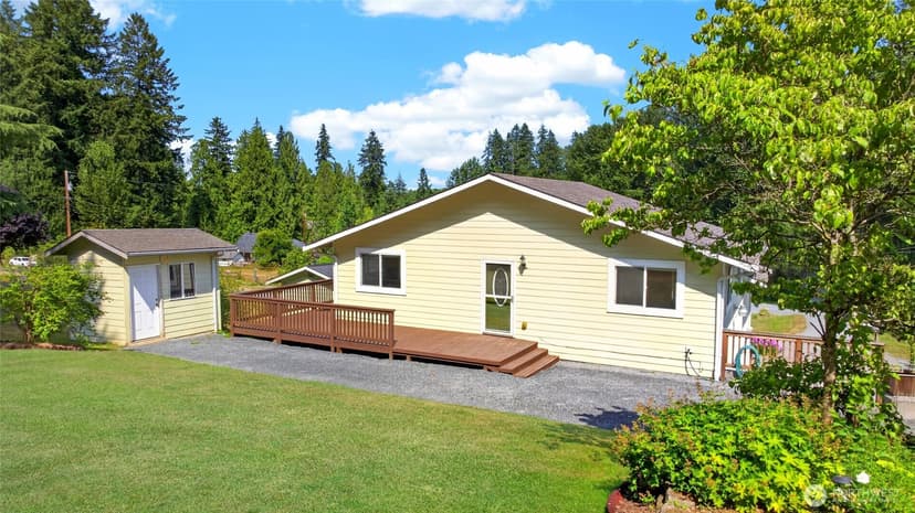 Property photo for 19232 Yew Way, Snohomish photo 3