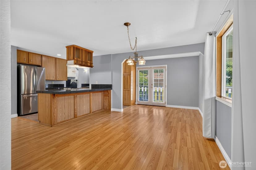 Property photo for 19232 Yew Way, Snohomish photo 12