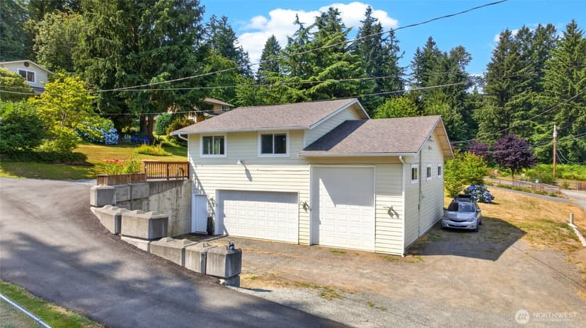 Property photo for 19232 Yew Way, Snohomish photo 24