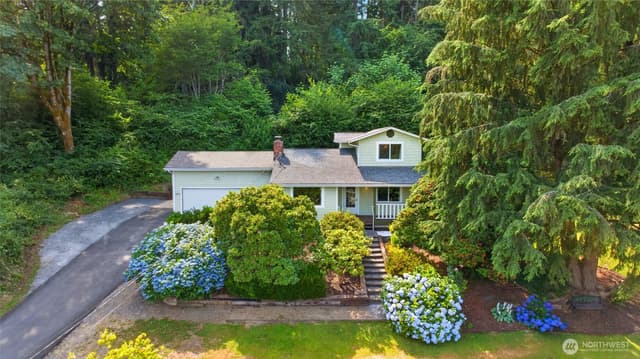 Property photo for 19232 Yew Way, Snohomish