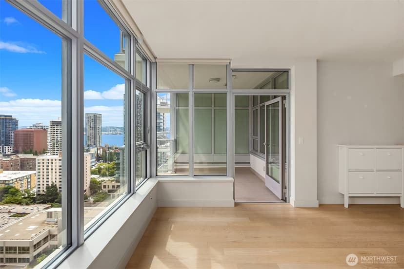 Property photo for 583 Battery Street #2208N, Seattle photo 10