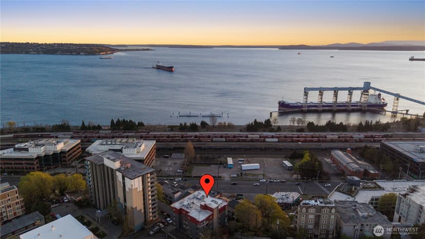 Property photo for 524 6th Avenue W #407, Seattle photo 27