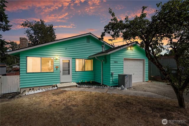 Property photo for 9801 Kenwood Drive SW, Lakewood photo 2