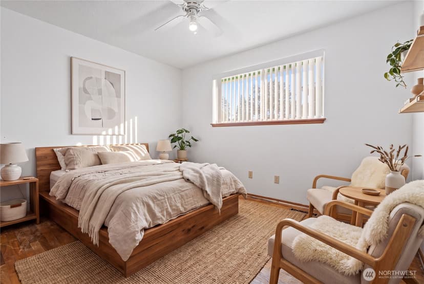 Property photo for 9801 Kenwood Drive SW, Lakewood photo 13