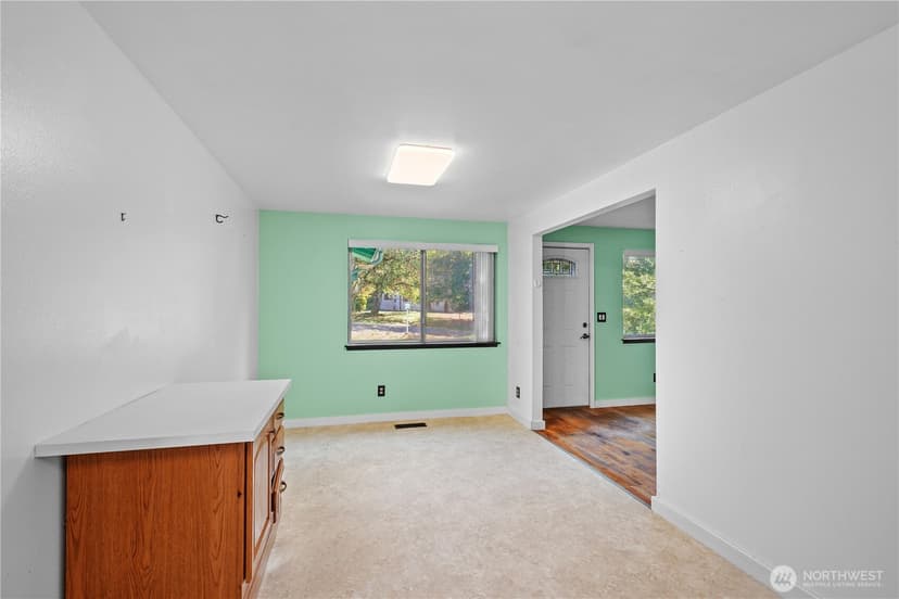 Property photo for 9801 Kenwood Drive SW, Lakewood photo 16