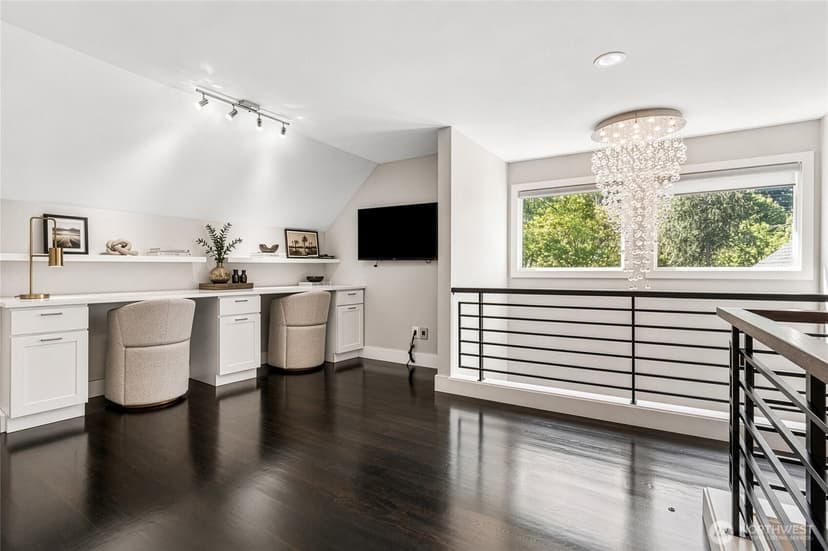 Property photo for 1748 Bellevue Way NE #1, Bellevue photo 18