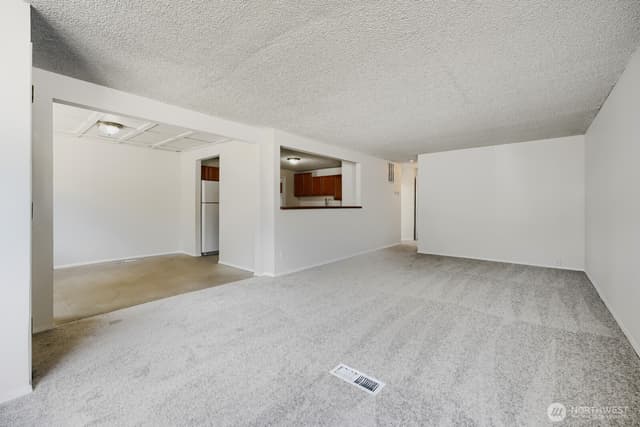 Property photo for 31349 13th Avenue S, Federal Way photo 2
