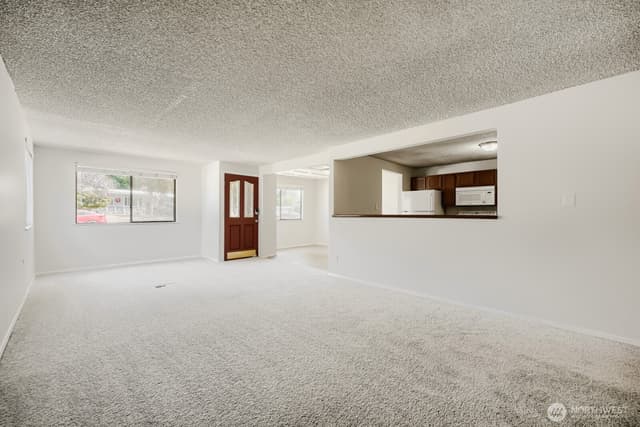 Property photo for 31349 13th Avenue S, Federal Way photo 4