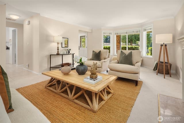 Property photo for 11722 103rd Avenue NE, Kirkland photo 3