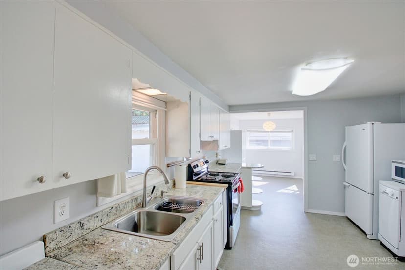 Property photo for 317 E Burke Avenue, Arlington photo 10