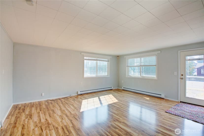 Property photo for 317 E Burke Avenue, Arlington photo 7