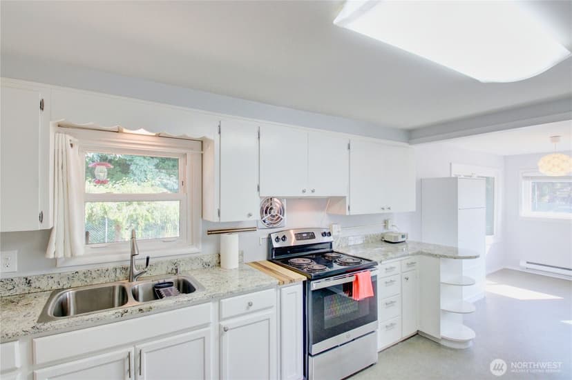 Property photo for 317 E Burke Avenue, Arlington photo 8