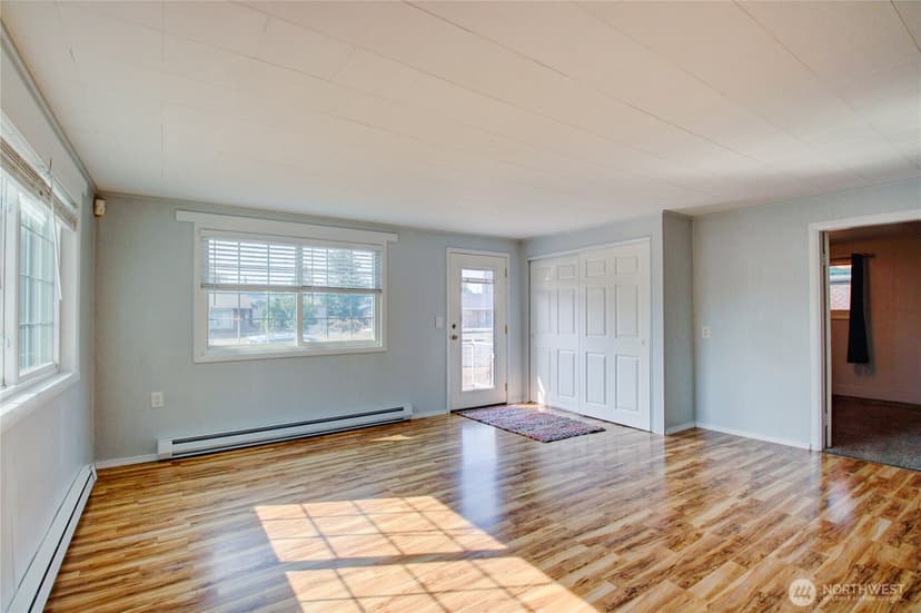 Property photo for 317 E Burke Avenue, Arlington photo 21
